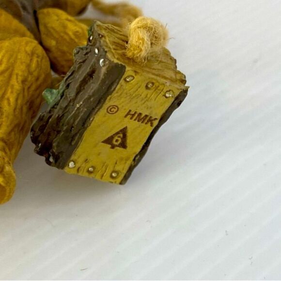 Hallmark 'Gift Bearers' 2004 6th In Series Teddy Bear Ornament Porcelain - Picture 3 of 13